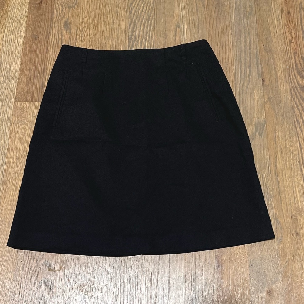 Black dressy skirt with pockets sz 4